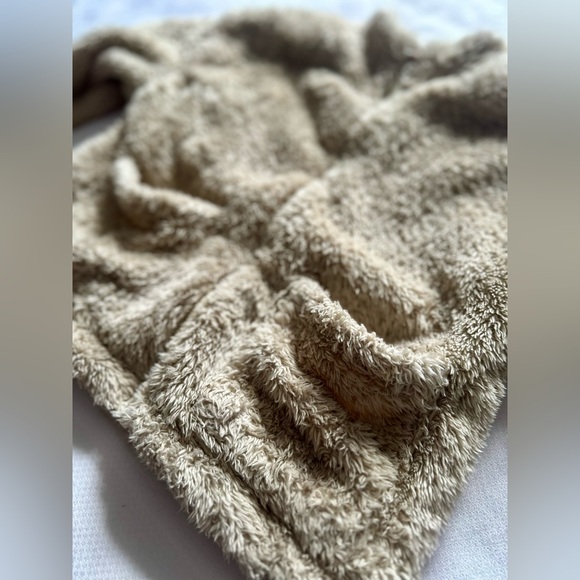 Softest, squishiest, fluffiest, full-zip lined Zara sweater/jacket - Picture 10 of 11